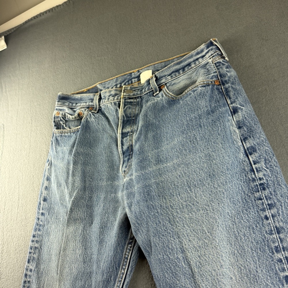 Vintage Levi's 501xx Jeans Men's 34x29* Blue Light Wash Button Fly Original Fit